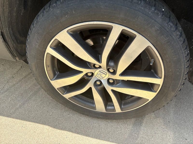 2017 Honda Pilot EliteImage 10