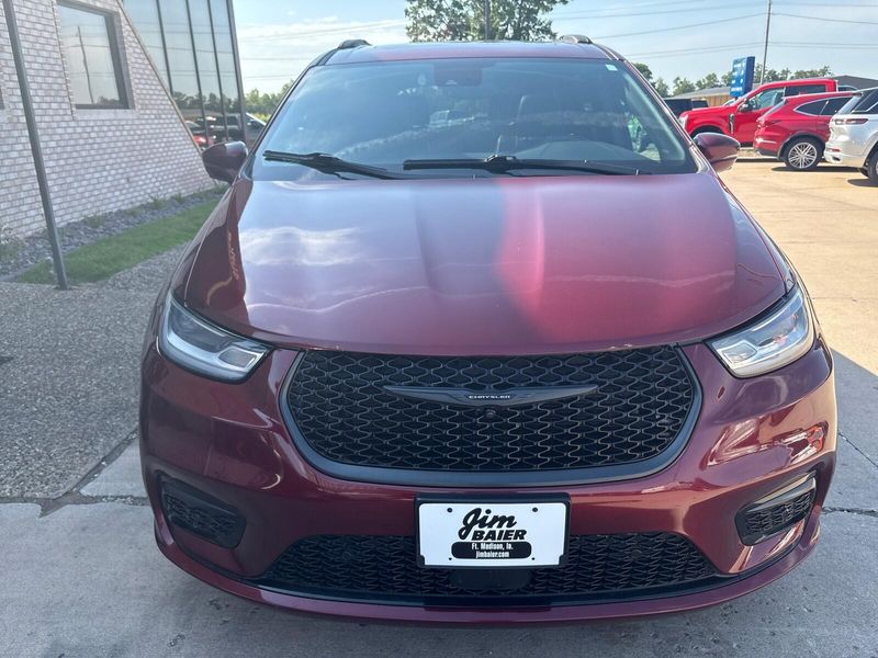 Used 2021 Chrysler Pacifica LimitedImage 7
