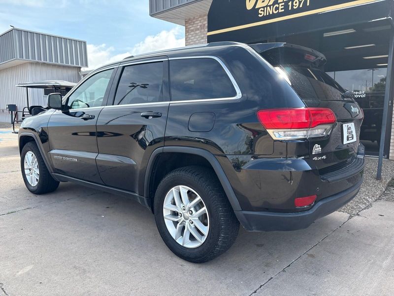 2018 Jeep Grand Cherokee LaredoImage 10