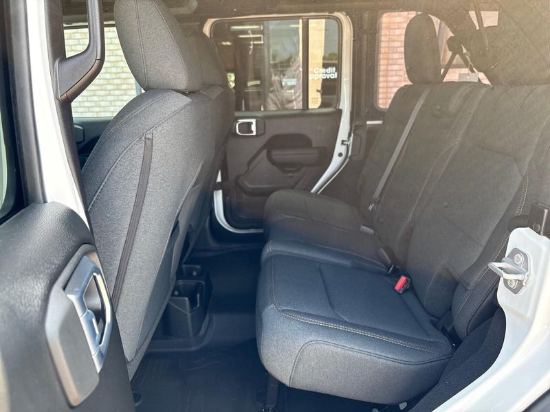New 2026 Jeep Wrangler 4-door Sport SImage 4