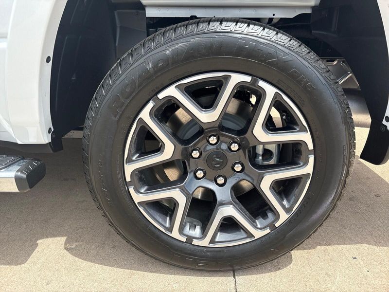 New 2026 RAM 1500 Laramie Crew Cab 4x4 5