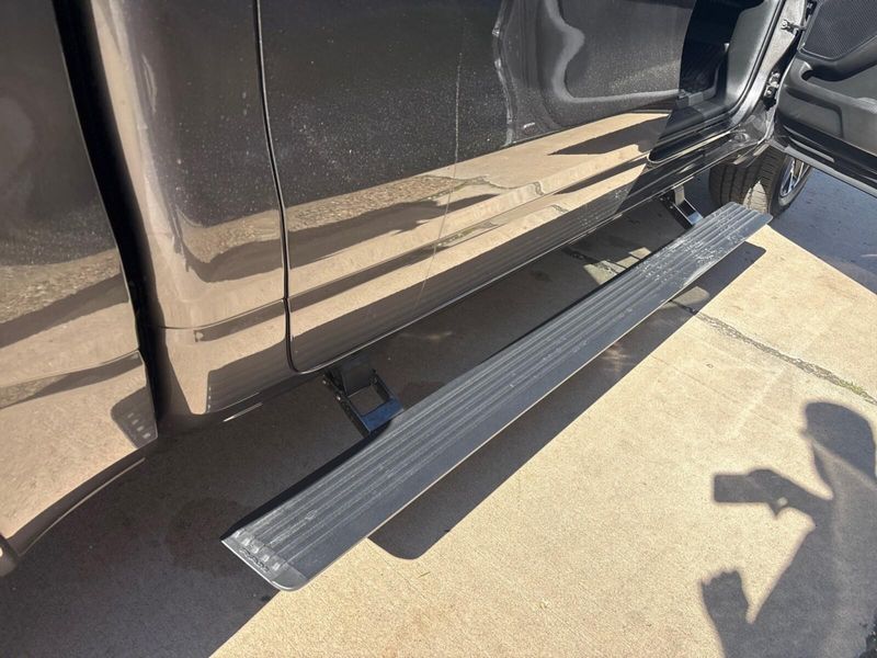 New 2027 RAM 1500 Laramie Crew Cab 4x4 5