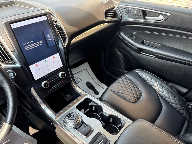 2023 Ford Edge TitaniumImage 15