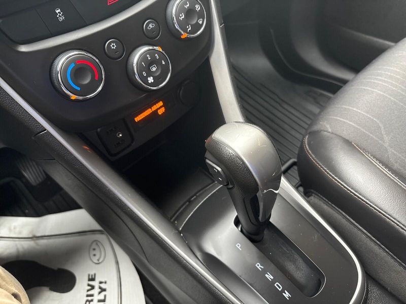 2021 Chevrolet Trax LTImage 16