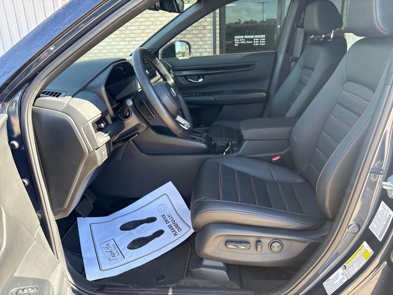 Used 2026 Honda CR-V Hybrid Sport-LImage 3