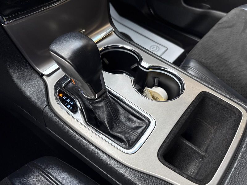 Used 2020 Jeep Grand Cherokee AltitudeImage 19