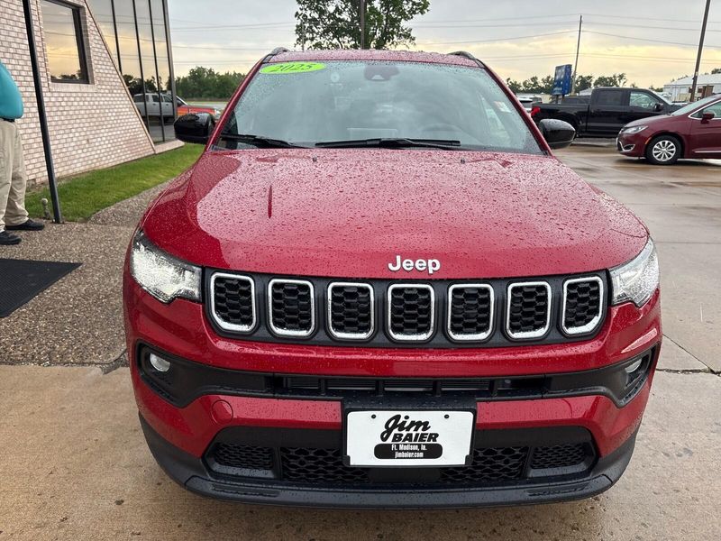 2025 Jeep Compass Latitude 4x4Image 6