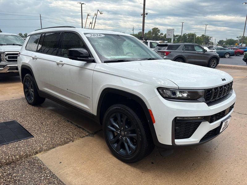 New 2026 Jeep Grand Cherokee L 85th Anniversary Edition 4x4Image 9