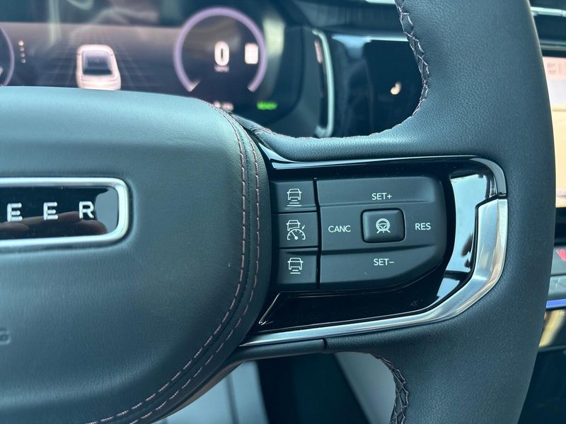 2025 Jeep Wagoneer S Wagoneer S LimitedImage 16