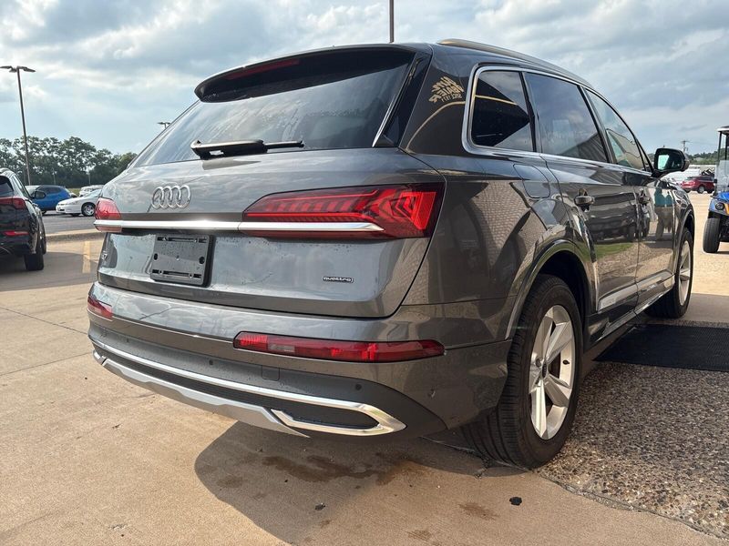 Used 2024 Audi Q7 Premium PlusImage 10
