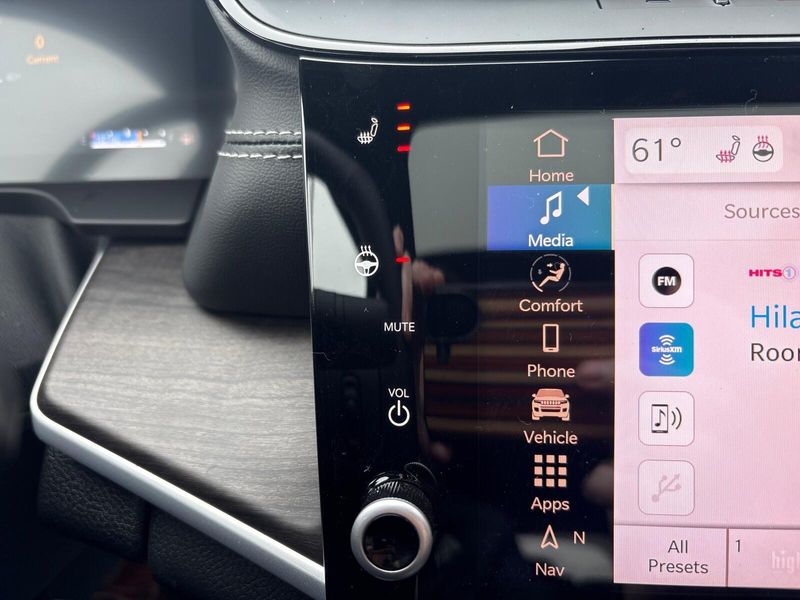 New 2026 Jeep Grand Cherokee Laredo Altitude 4x4Image 18