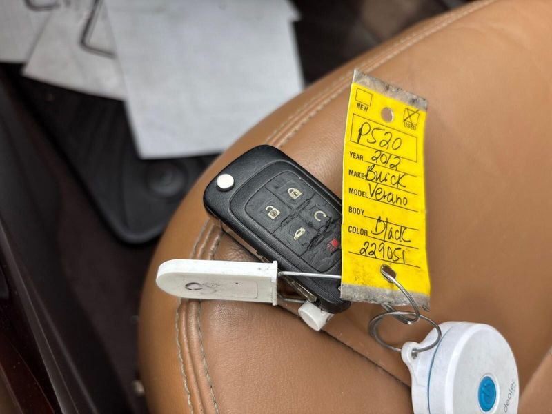 2012 Buick Verano Leather GroupImage 20