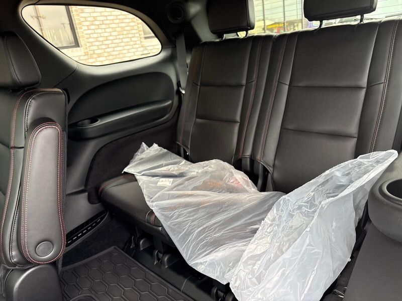 New 2026 Dodge Durango Gt Plus Awd Hemi V8Image 5