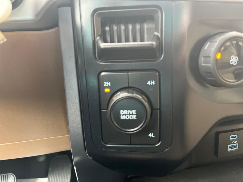 2023 Ford F-150 XLTImage 19