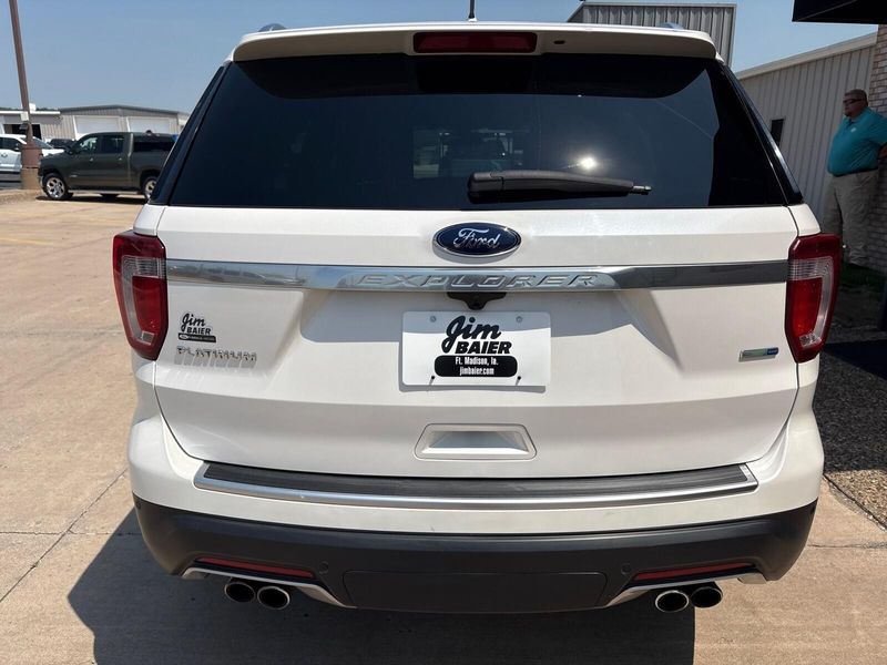 2019 Ford Explorer PlatinumImage 12