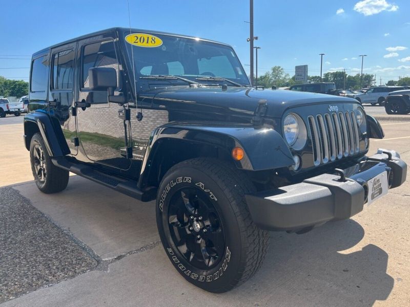 2018 Jeep Wrangler JK Unlimited SaharaImage 7