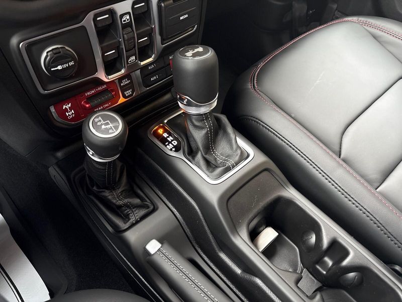 New 2026 Jeep Wrangler 4-door RubiconImage 16