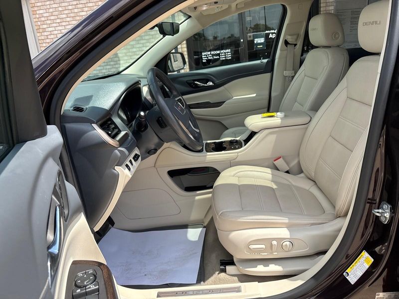Used 2020 GMC Acadia DenaliImage 4