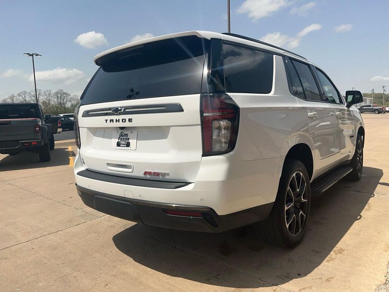 2022 Chevrolet Tahoe RSTImage 10