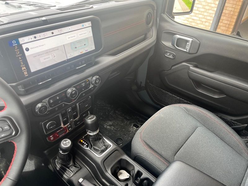 2024 Jeep Gladiator RubiconImage 17