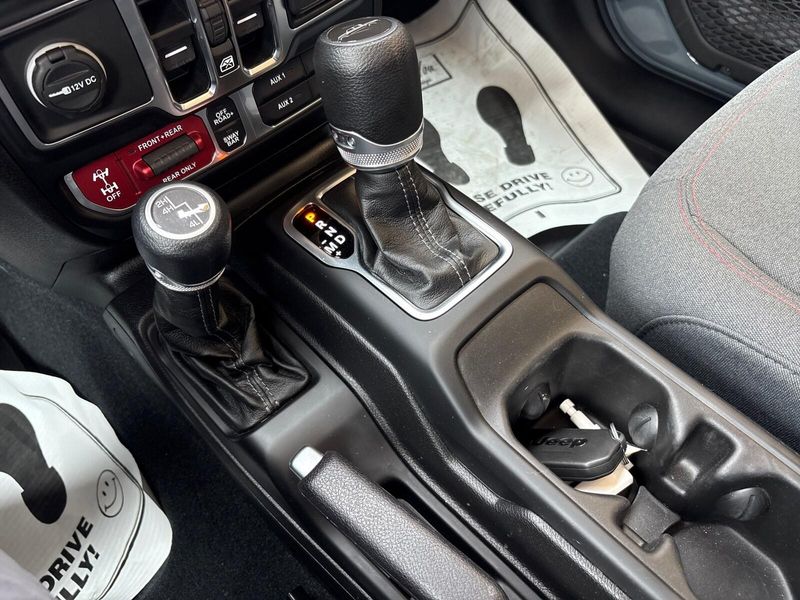 2024 Jeep Gladiator RubiconImage 18