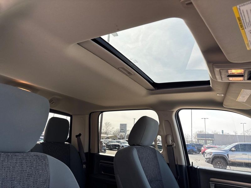 Used 2018 RAM 2500 Big HornImage 8