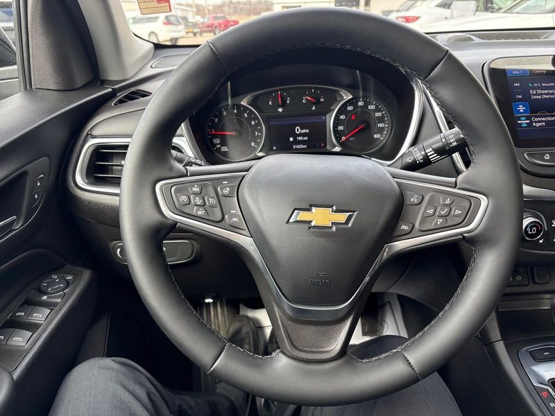Used 2023 Chevrolet Equinox LTImage 15