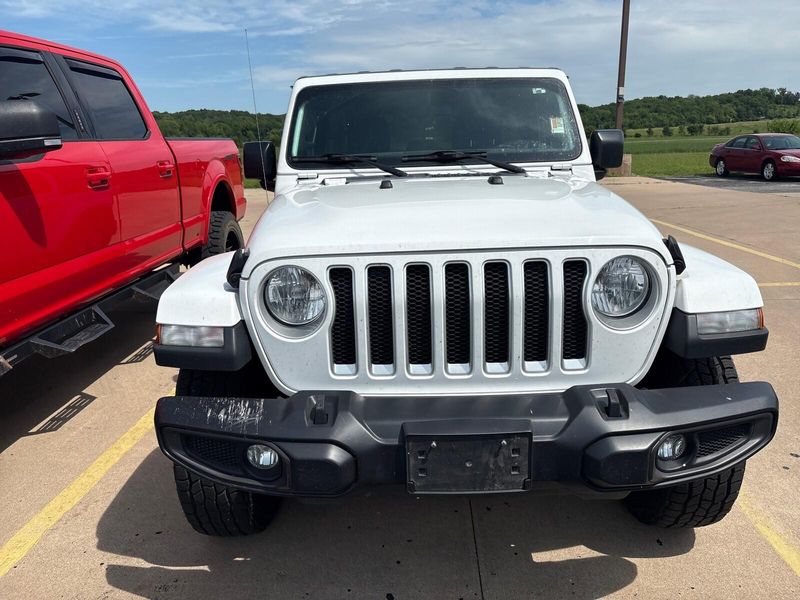 Used 2020 Jeep Wrangler Unlimited SaharaImage 6