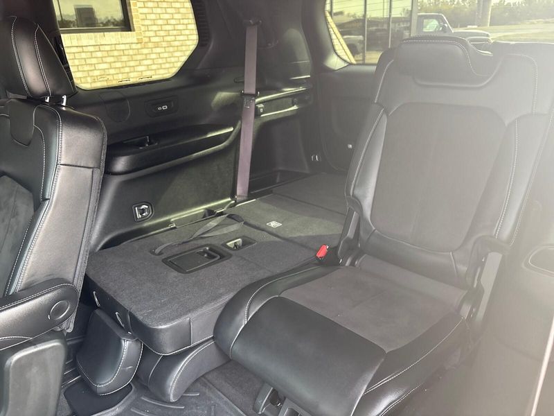 Used 2021 Jeep Grand Cherokee L AltitudeImage 5