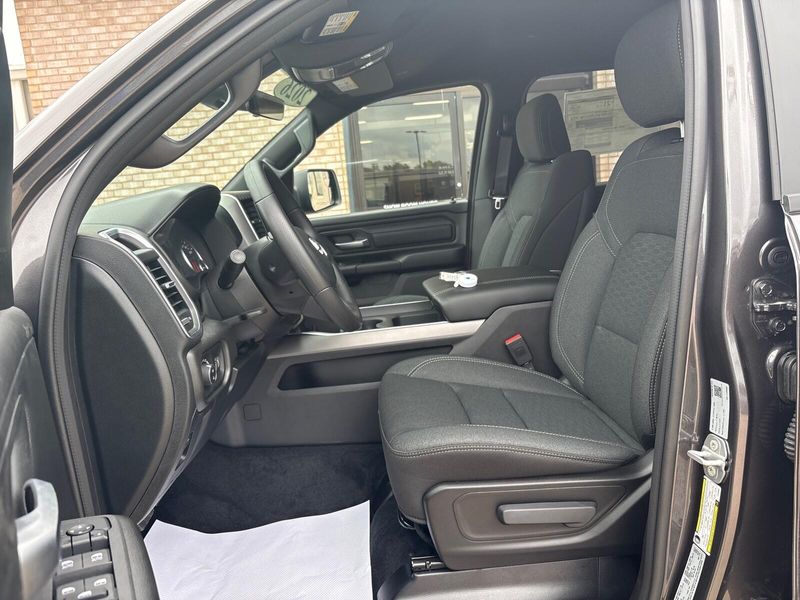 New 2026 RAM 1500 Express Crew Cab 4x4 5