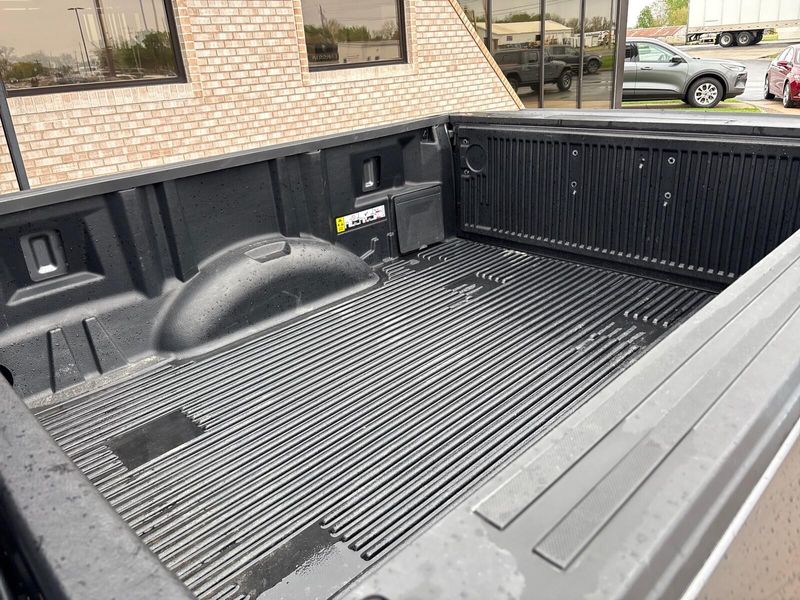 2024 Ford F-150 XLTImage 13