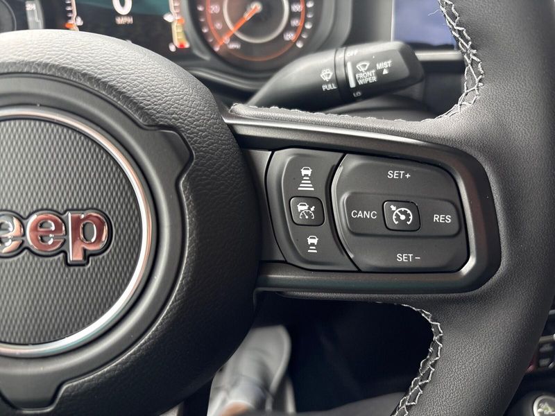 New 2026 Jeep Gladiator Rubicon 4x4Image 15