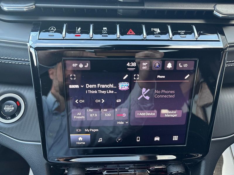 New 2025 Jeep Grand Cherokee Laredo X 4x4Image 22