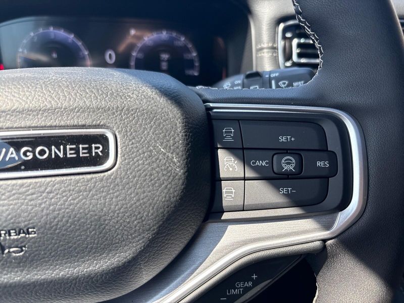2026 Jeep Grand Wagoneer Limited Altitude 4x4Image 20