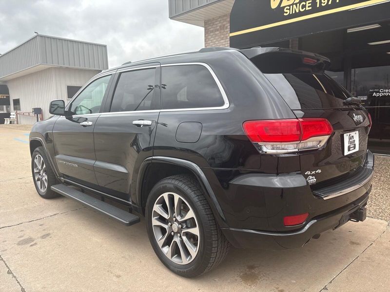 Used 2018 Jeep Grand Cherokee OverlandImage 13
