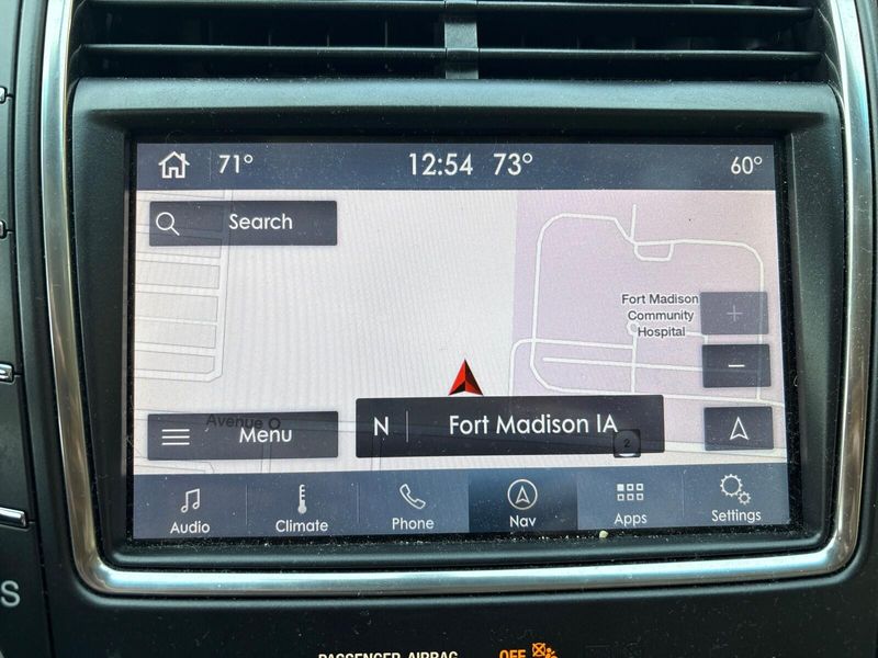 Used 2020 Lincoln Nautilus ReserveImage 25