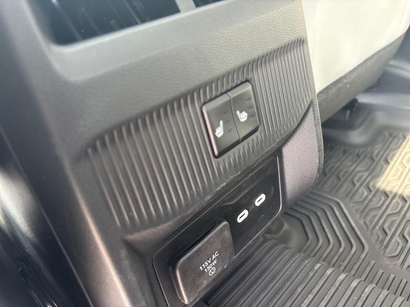 New 2026 Jeep Cherokee Overland 4x4Image 5