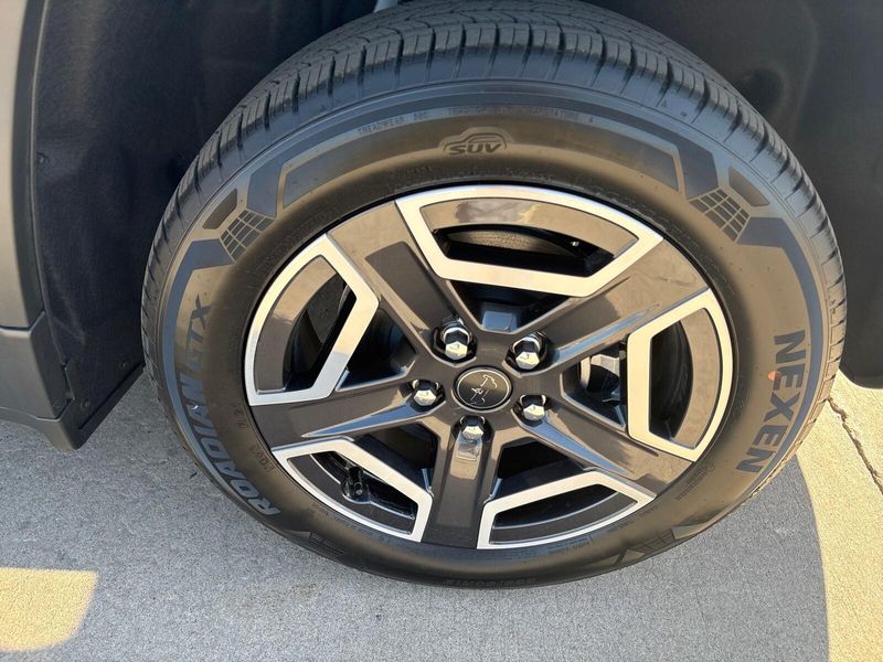 New 2026 Jeep Cherokee Limited 4x4Image 11