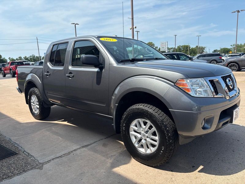 Used 2017 Nissan Frontier SV V6Image 7