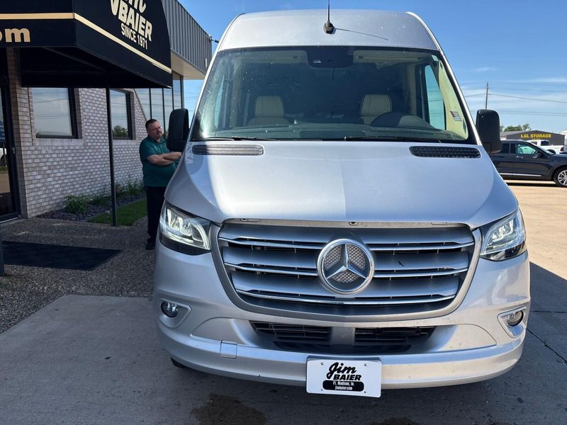 Used 2019 Mercedes-Benz Sprinter 3500XD Chassis Image 4