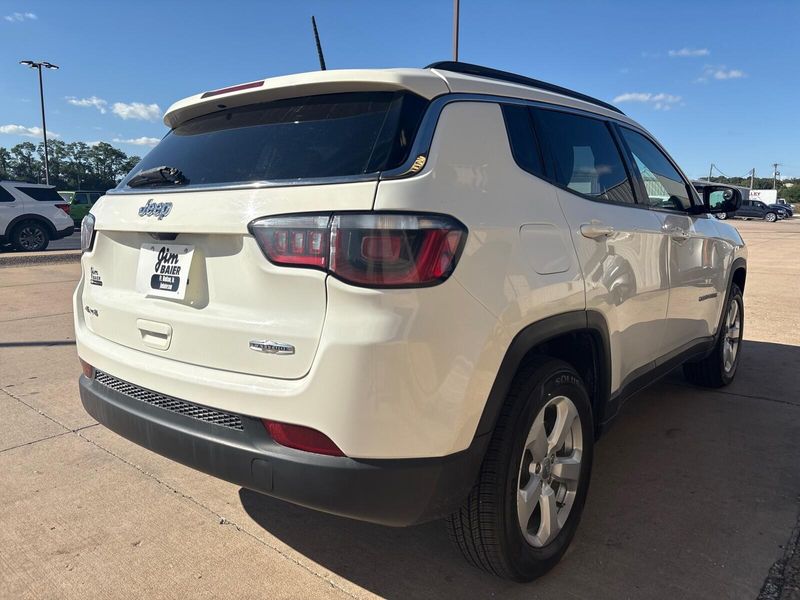 Used 2017 Jeep New Compass LatitudeImage 8
