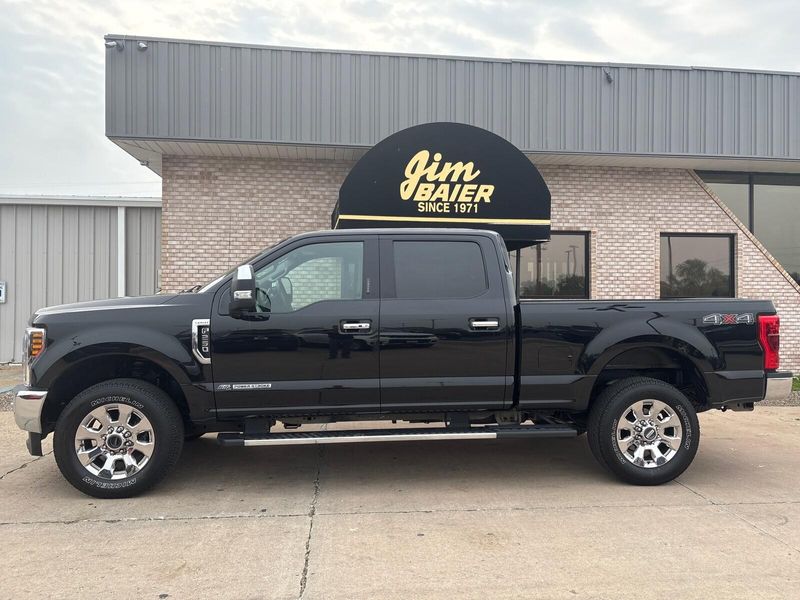 2019 Ford F-250 LariatImage 2