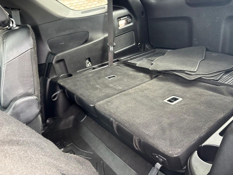 Used 2020 Ford Explorer LimitedImage 5