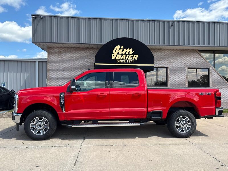 Used 2025 Ford F-250 LariatImage 2