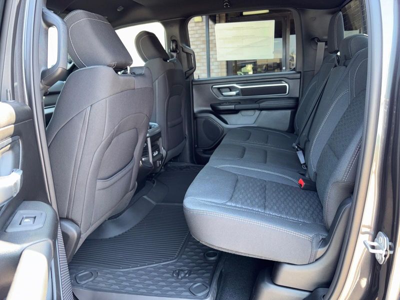 2025 RAM 1500 Big Horn Crew Cab 4x4 5