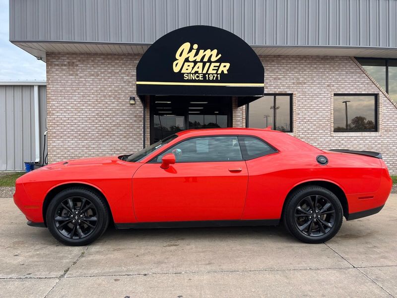 2020 Dodge Challenger SXTImage 2