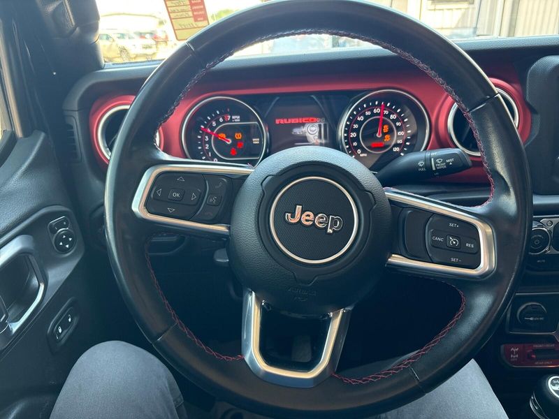 Used 2020 Jeep Gladiator RubiconImage 17