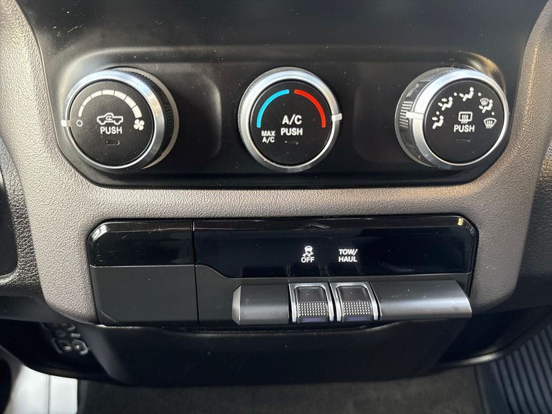 Used 2019 RAM 1500 Big Horn Lone StarImage 21