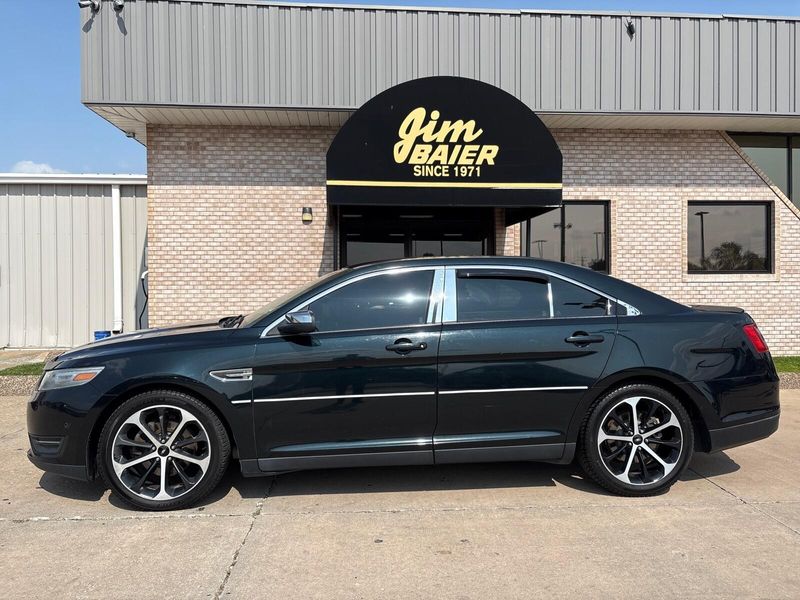 2014 Ford Taurus LimitedImage 2