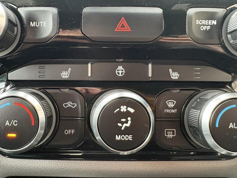 Used 2022 RAM 1500 Big HornImage 22